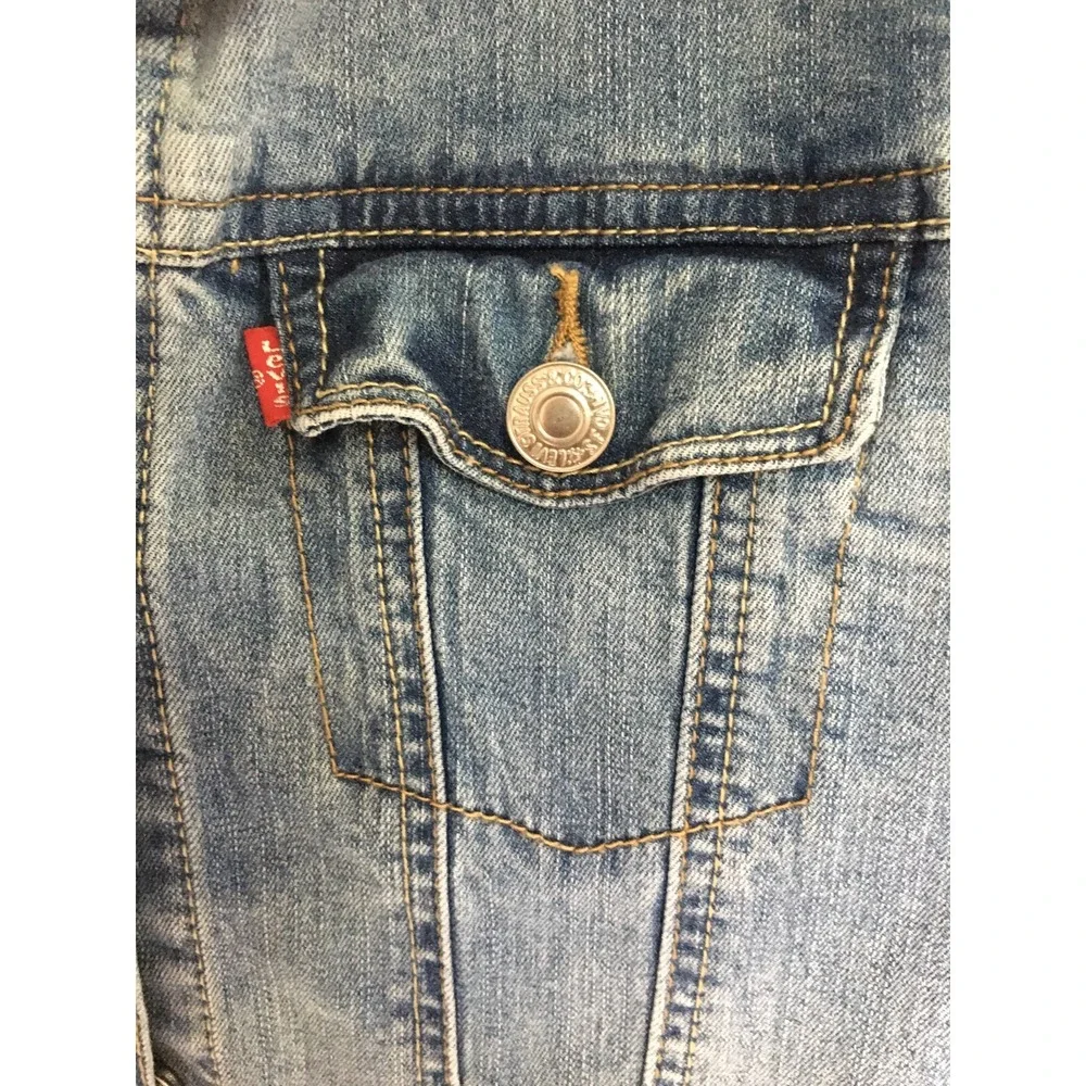 Girl's Size XL Denim Levi Strauss Jean Jacket Fits 13-15 Years  Button Up Blue